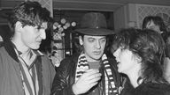 Frankfurt am Main, 11.01.1983. Markus, Nena und Udo Lindenberg beim Treffen im Frankfurter "Odeon"