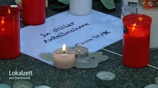 Kerzen und Plakate in Gedenken an die verunglückten Schüler aus Haltern