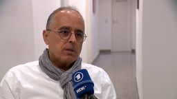 Dr. Walid Ayad, Gesichtschirurg aus Münster, im WDR-Interview